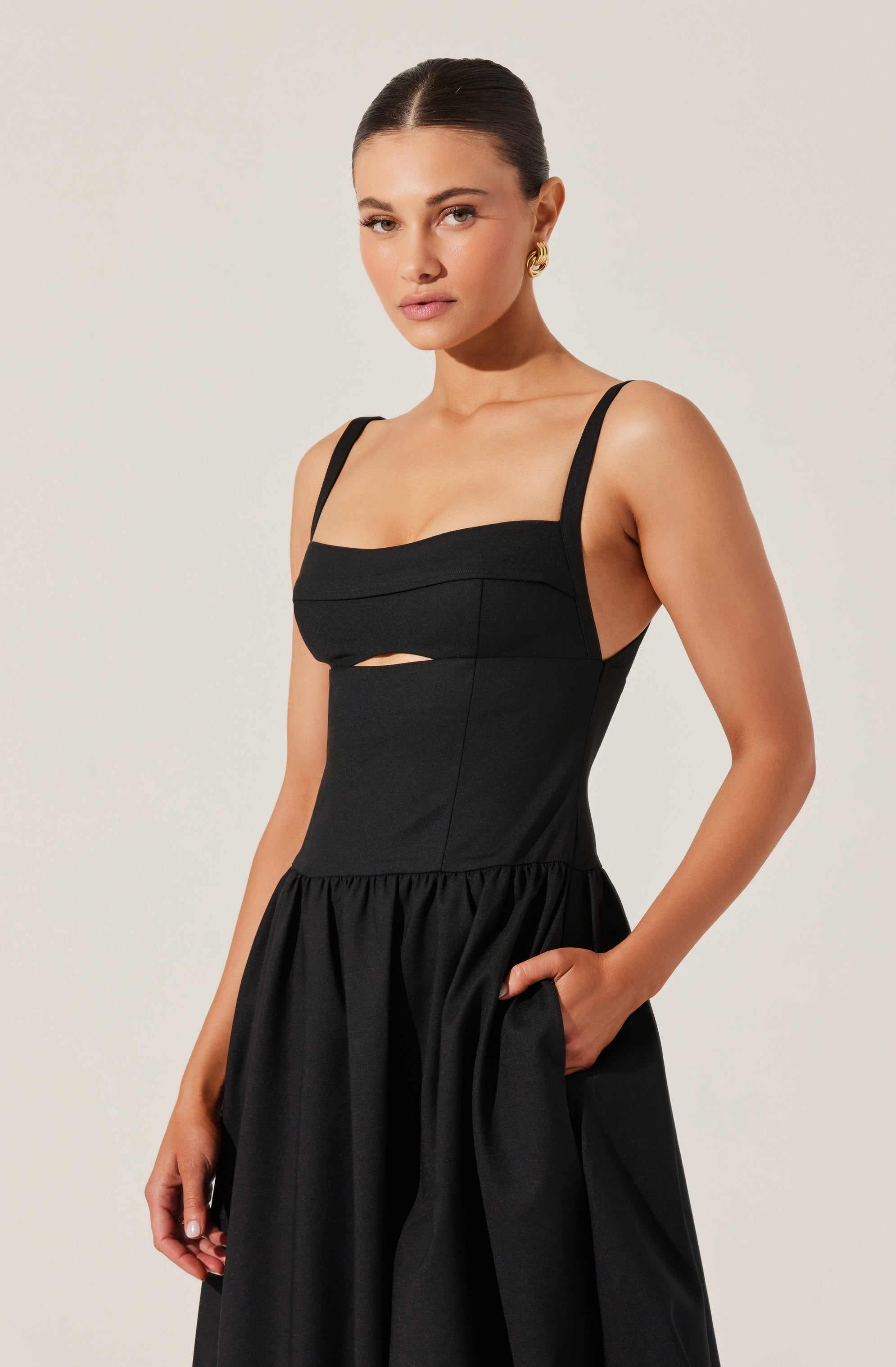 Jevi Sleeveless Bubble Midi Dress