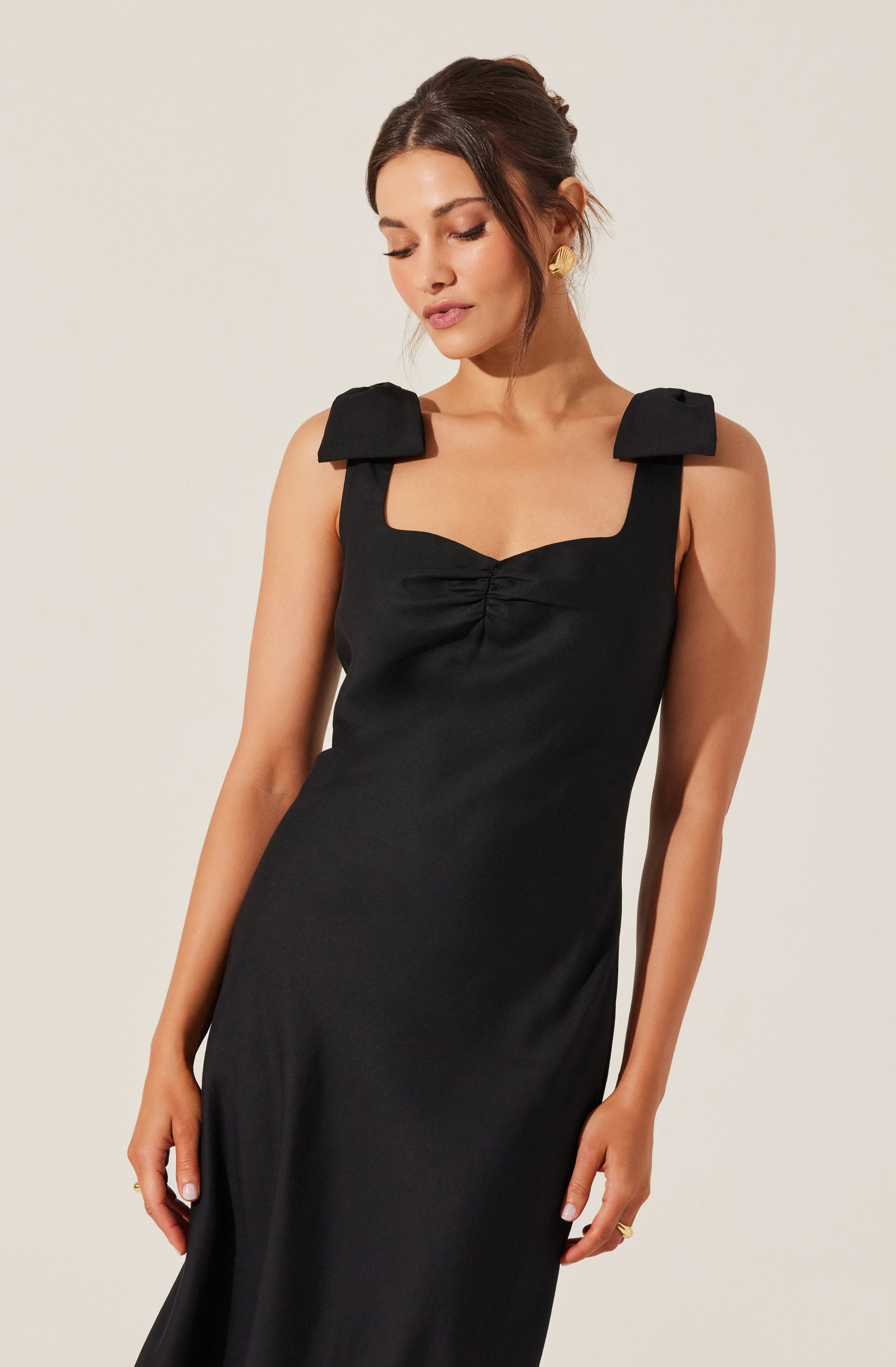 Kateleya Bow Detail Midi Dress