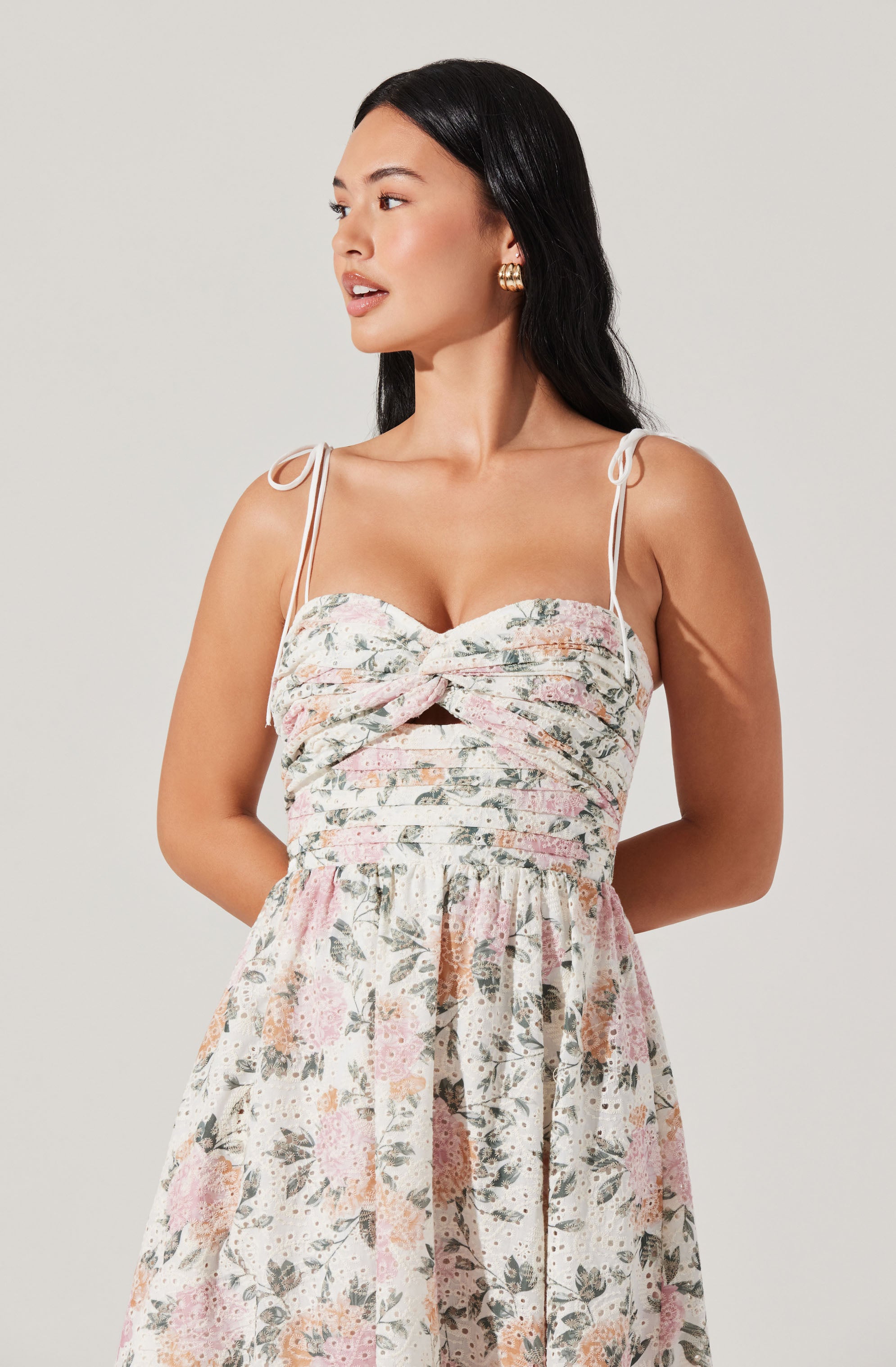 Sariah Pleated Floral Midi Dress