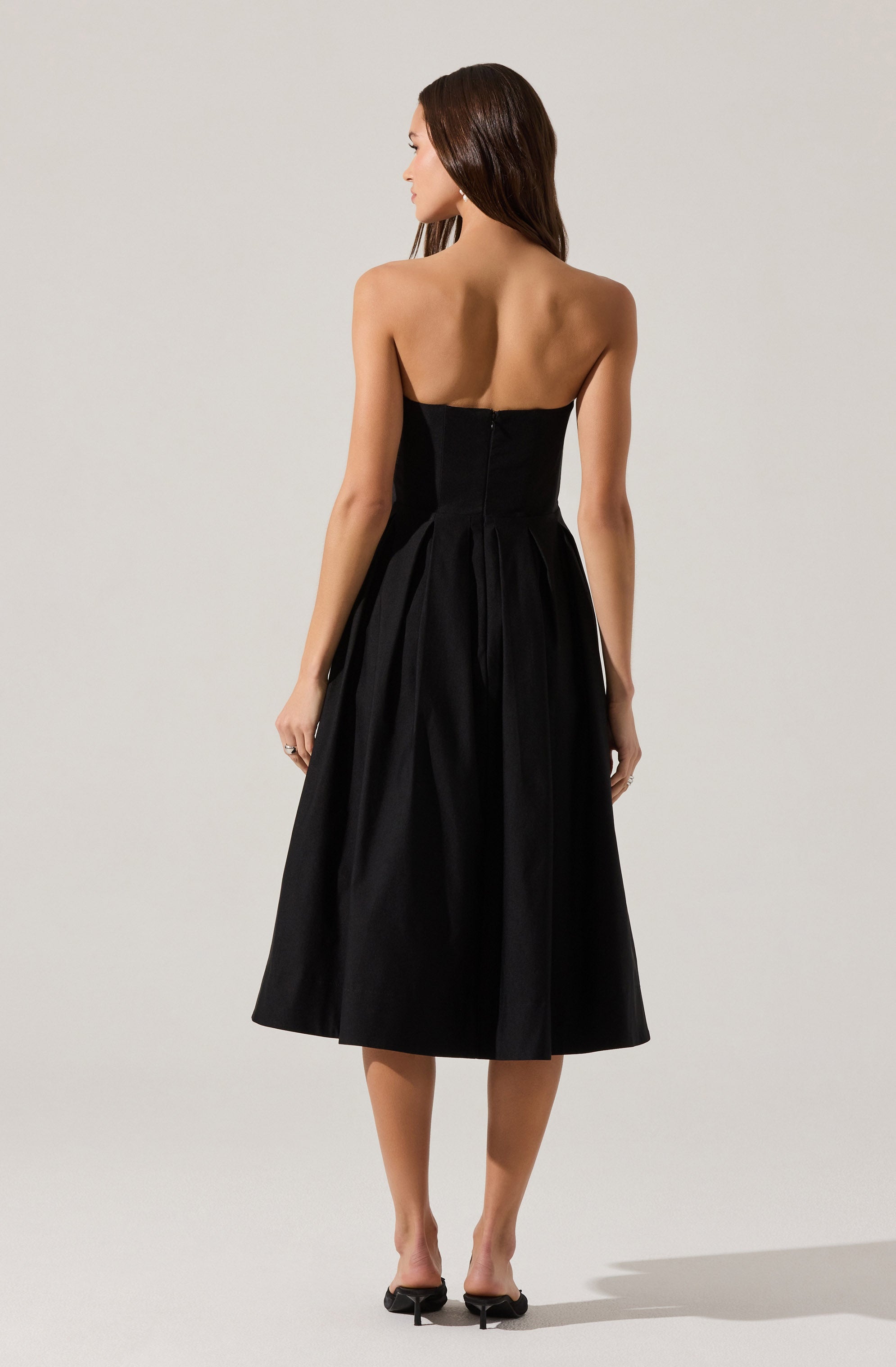 Reiona Strapless Pleated Midi Dress