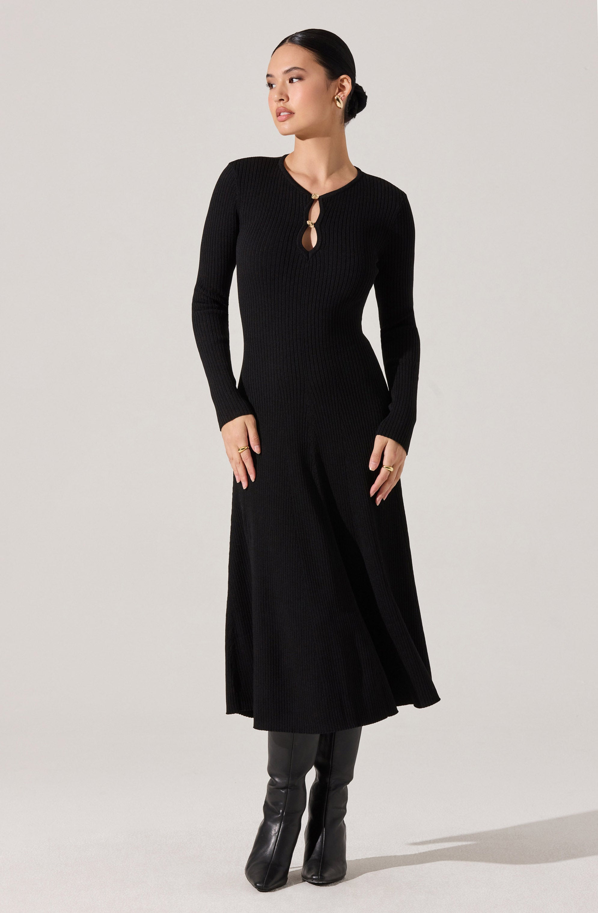 Fallyn Ribbed Sweater Midi Dress