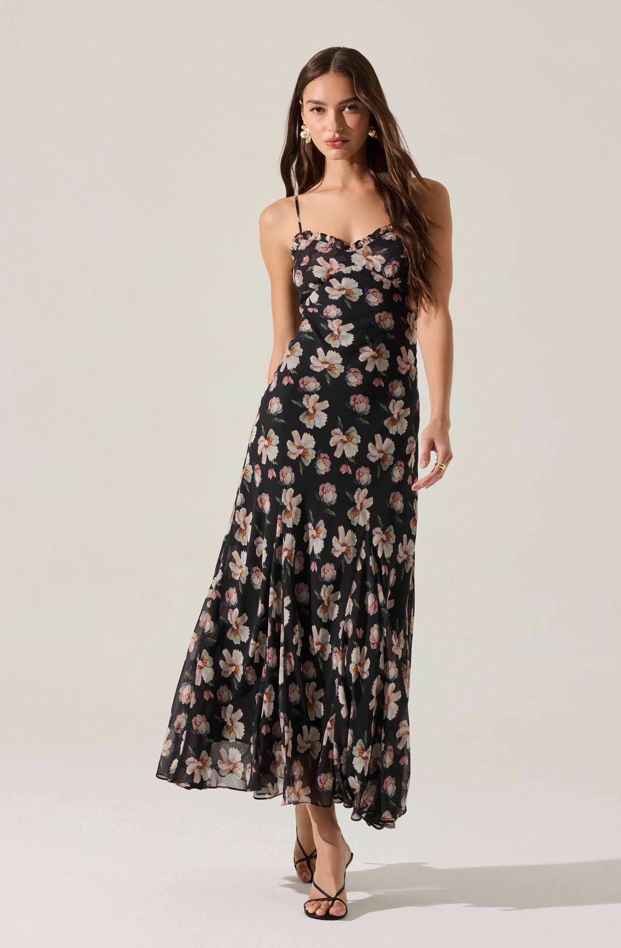 Maeryn Sweetheart Ruffle Maxi Dress