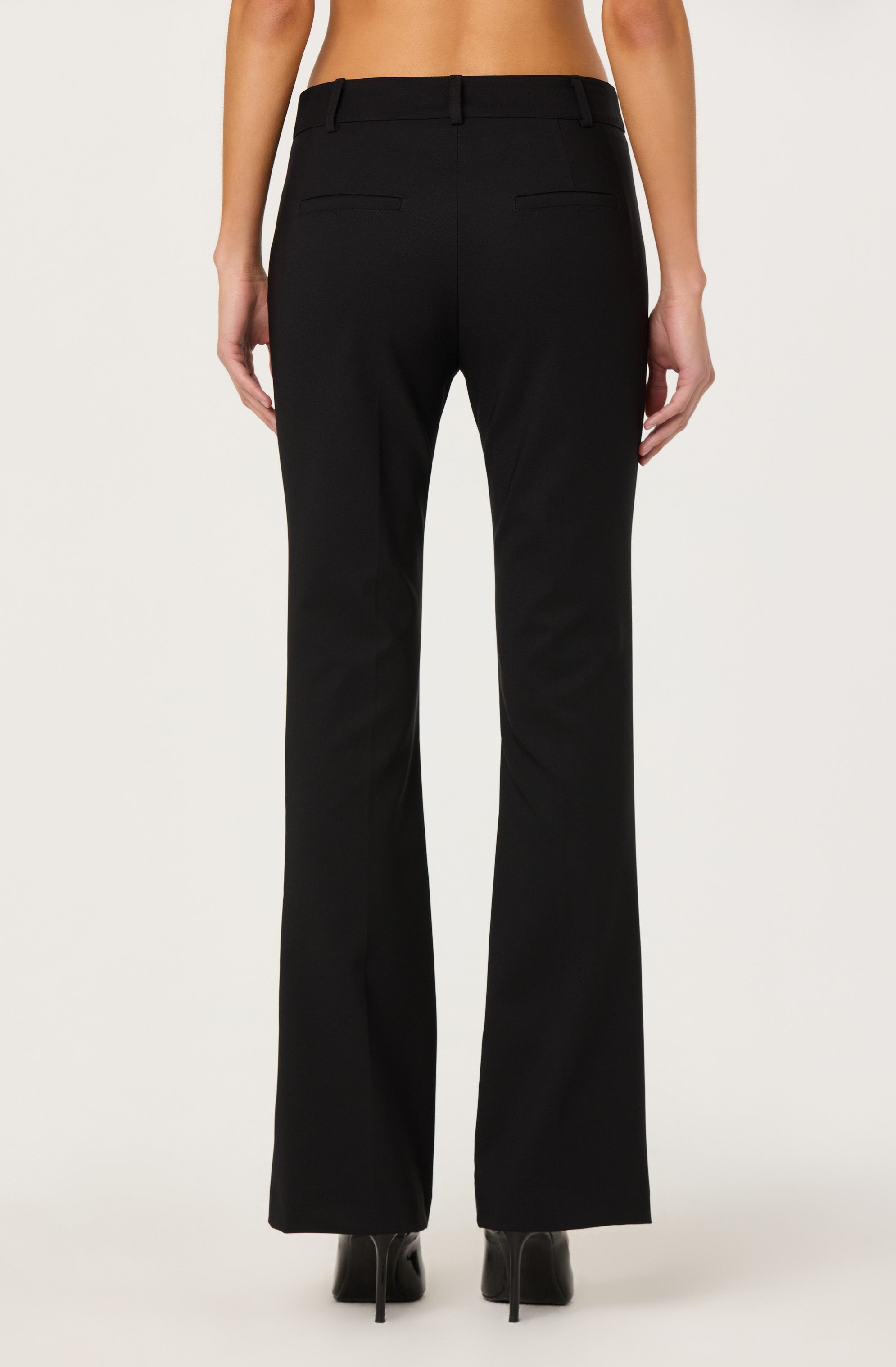 Andie Mid-Rise Pintuck Pants