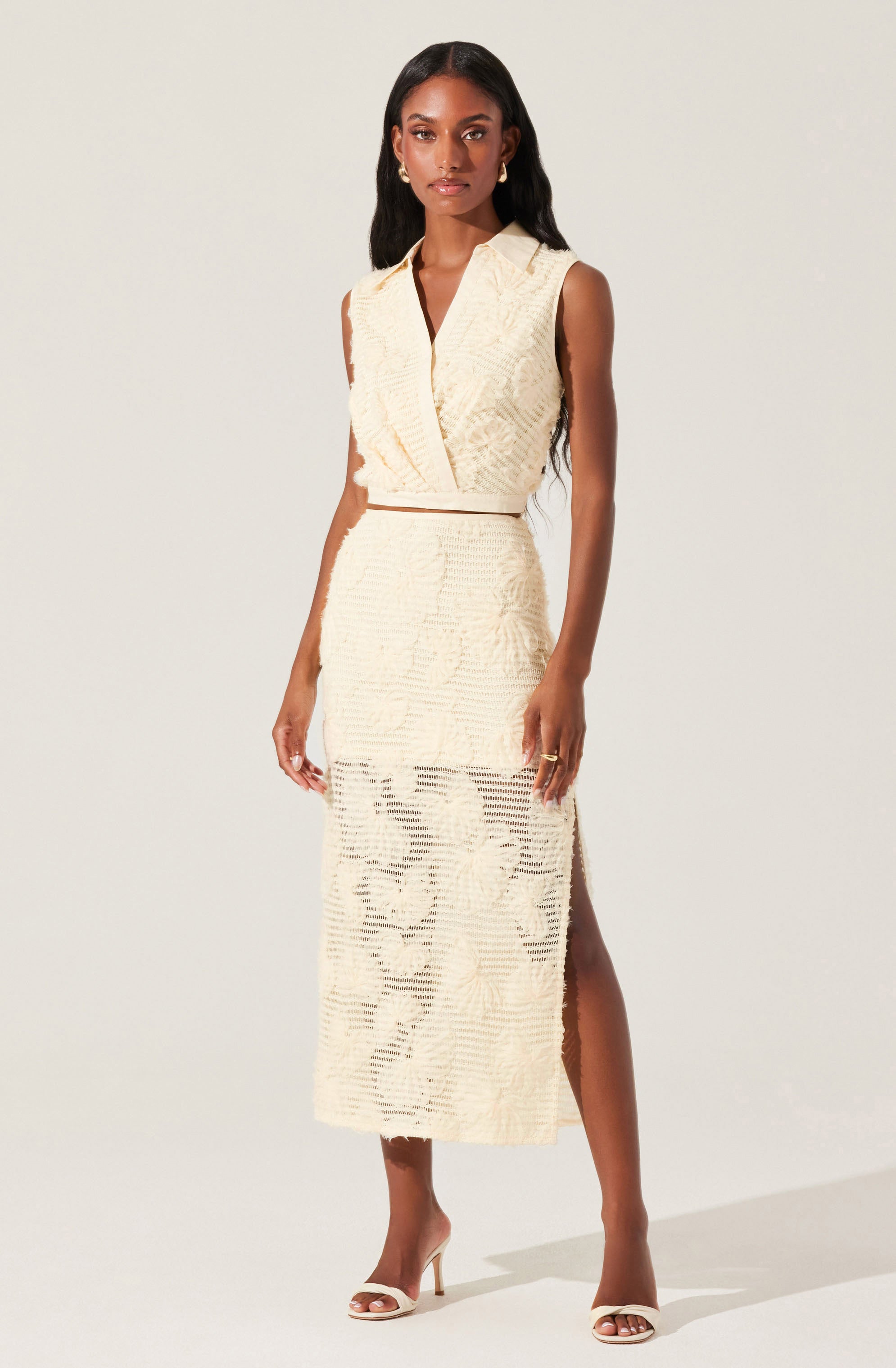 Sol Textured Floral Knit Top