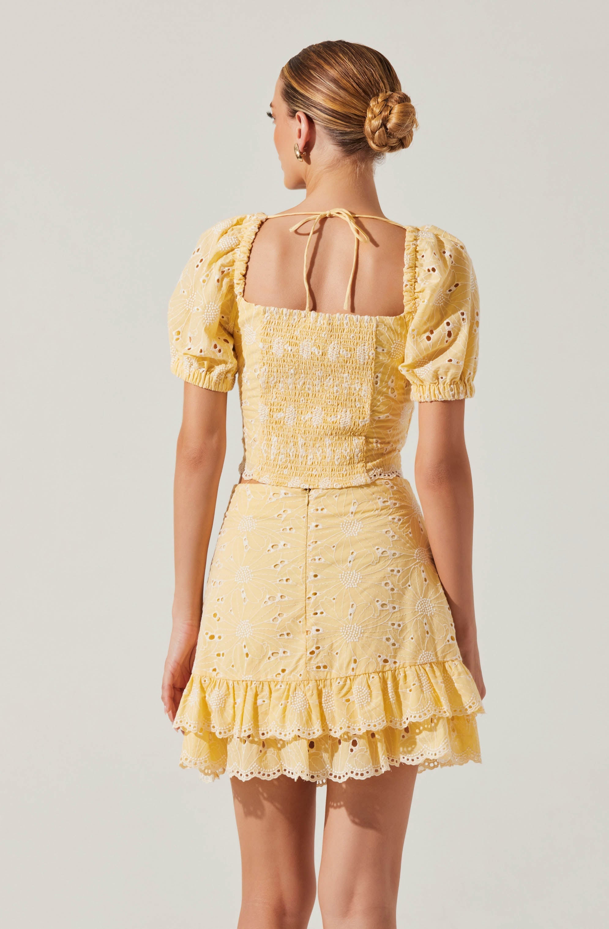 Evelin Eyelet Twist Front Top