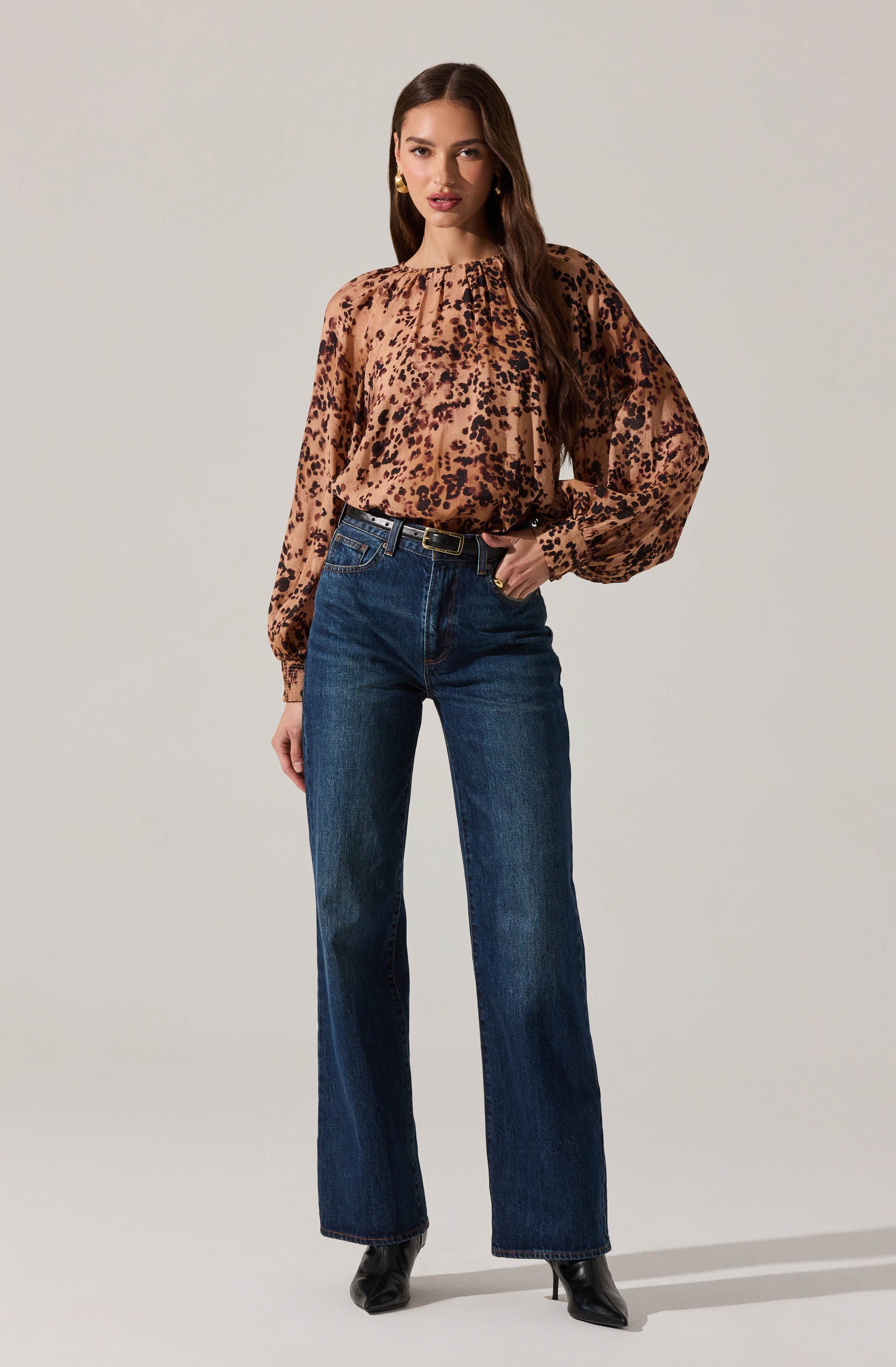 Reyen Leopard Balloon Sleeve Top