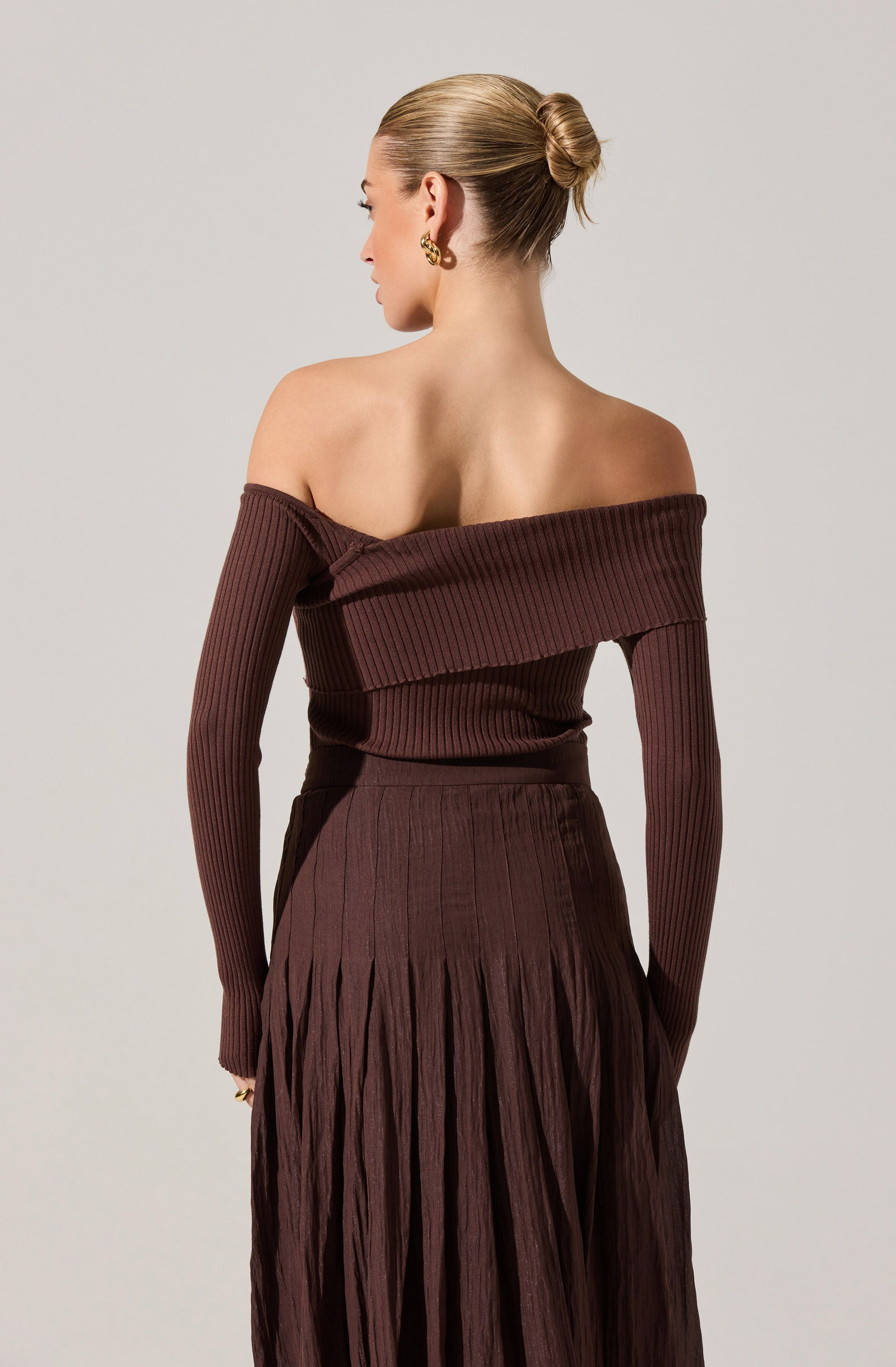 Daniella Off Shoulder Sweater