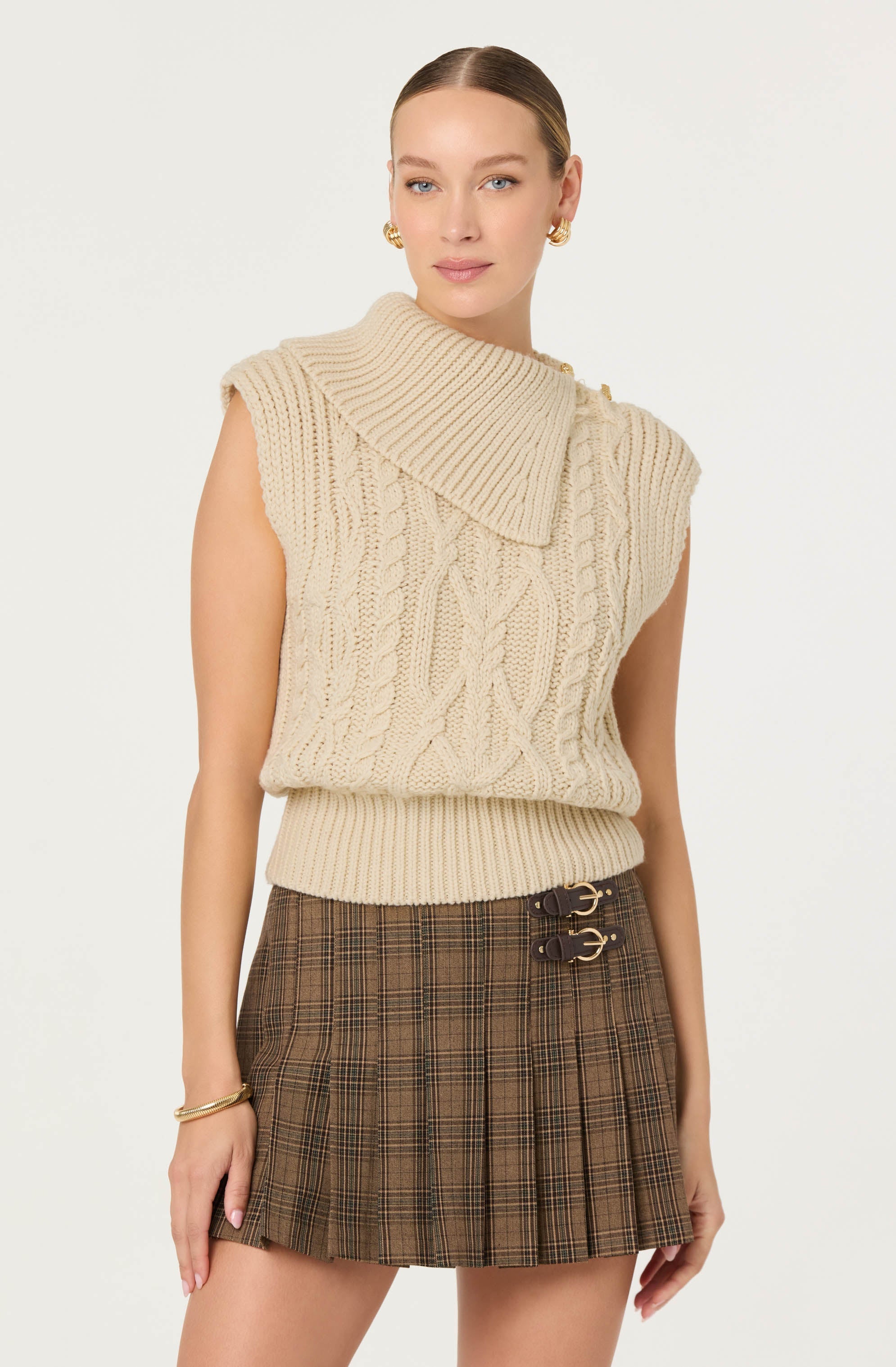 Kirstin Sleeveless Cable Knit Sweater