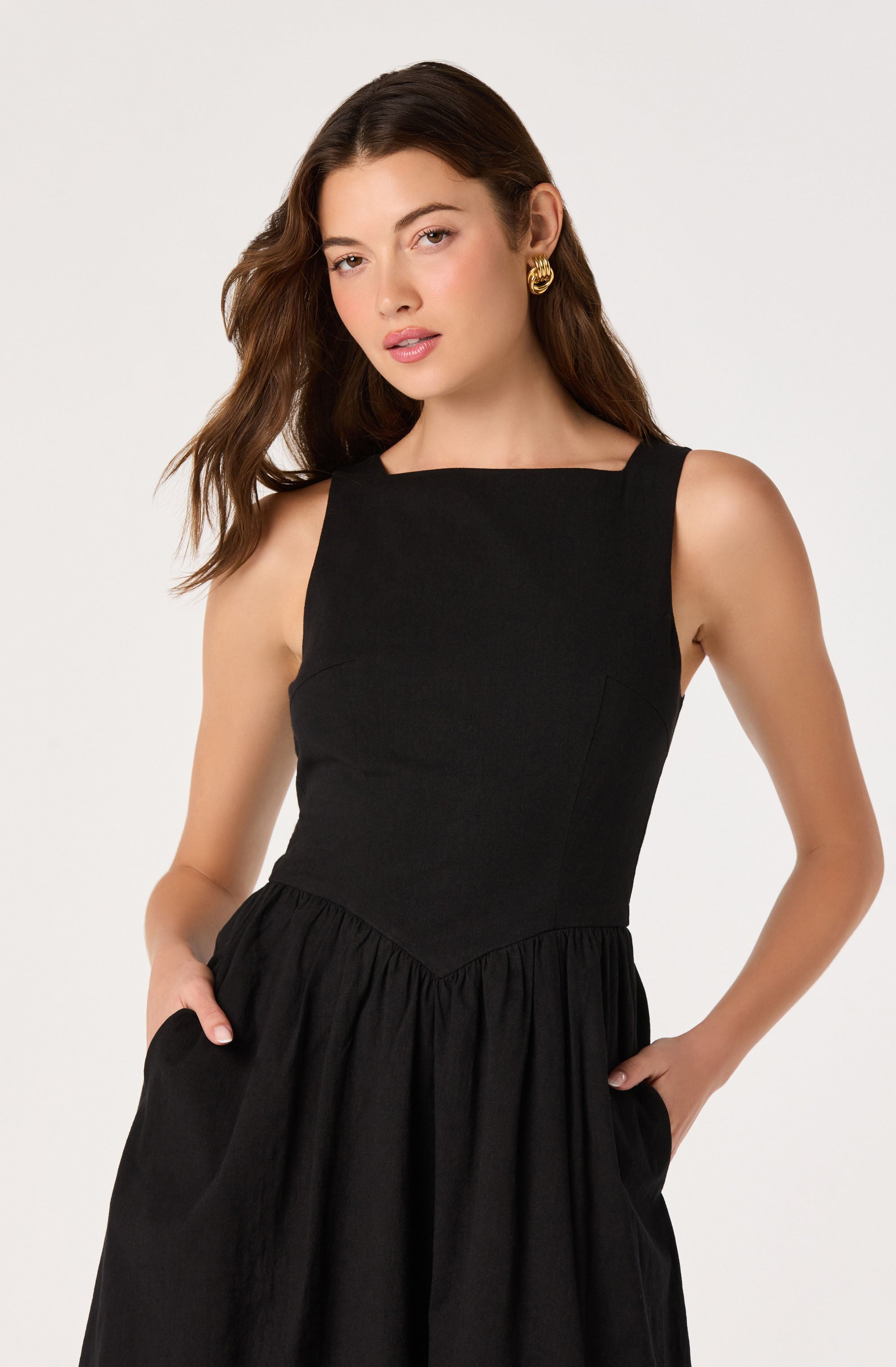 Bow Back Apron Midi Dress