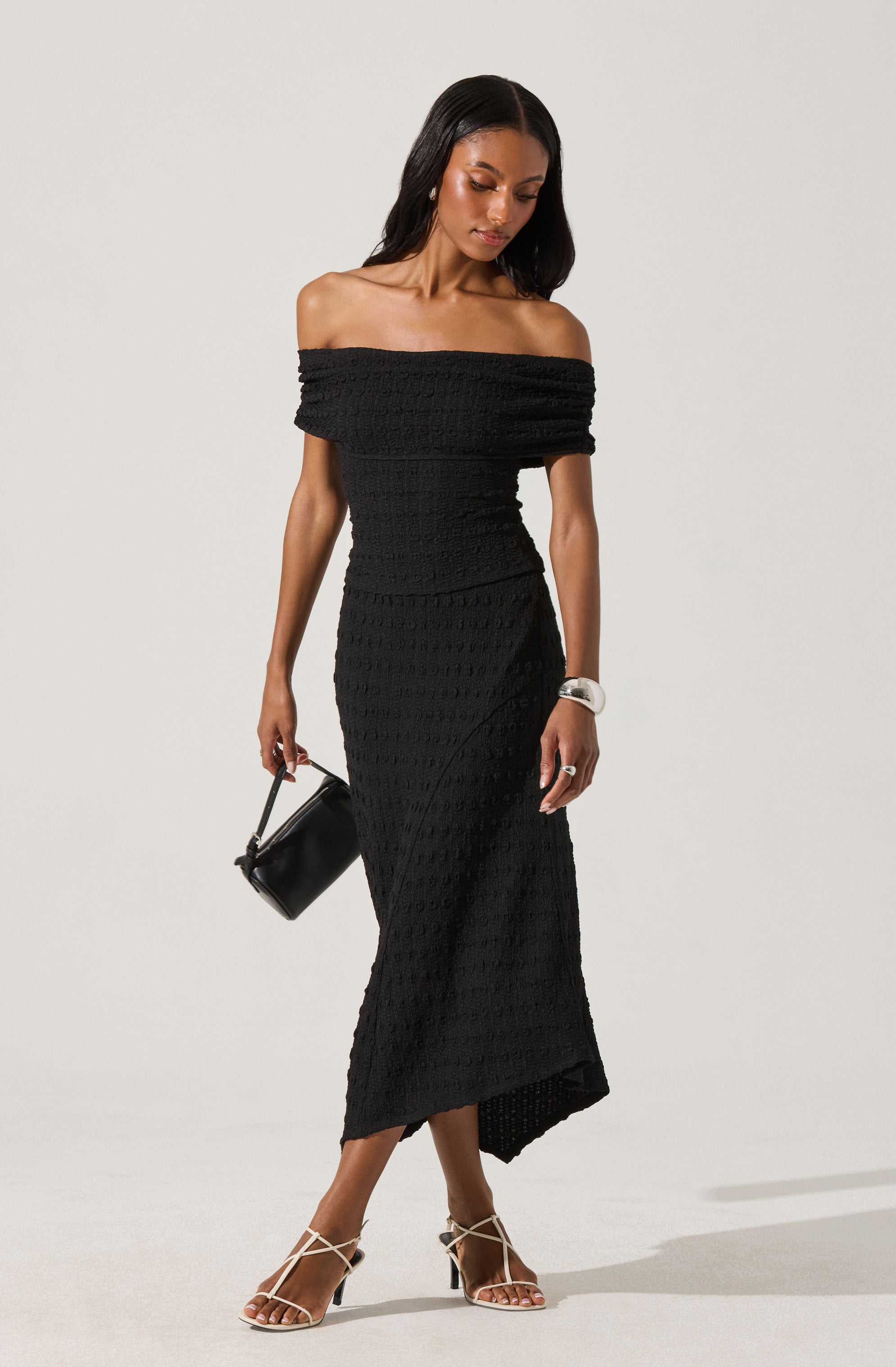 Textured Asymmetric Knit Skirt