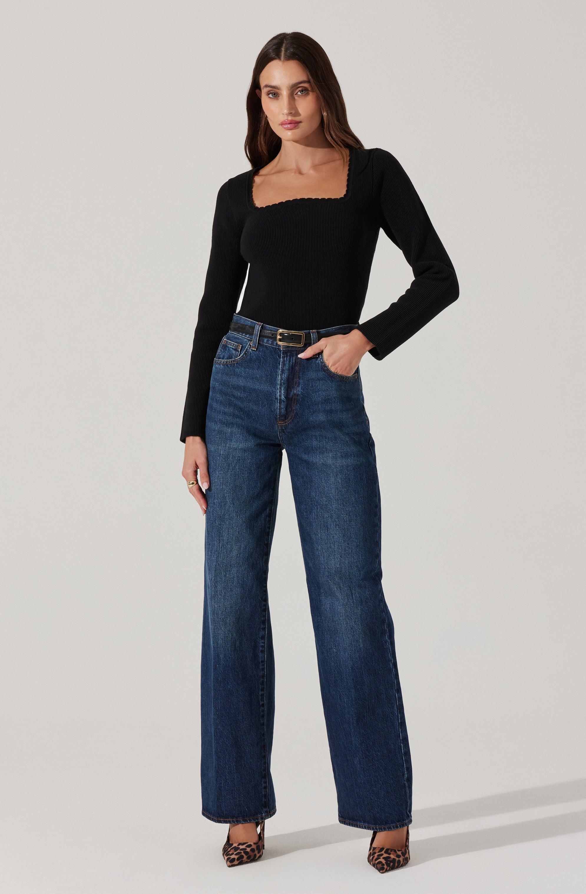 Scallop Trim Ribbed Knit Top