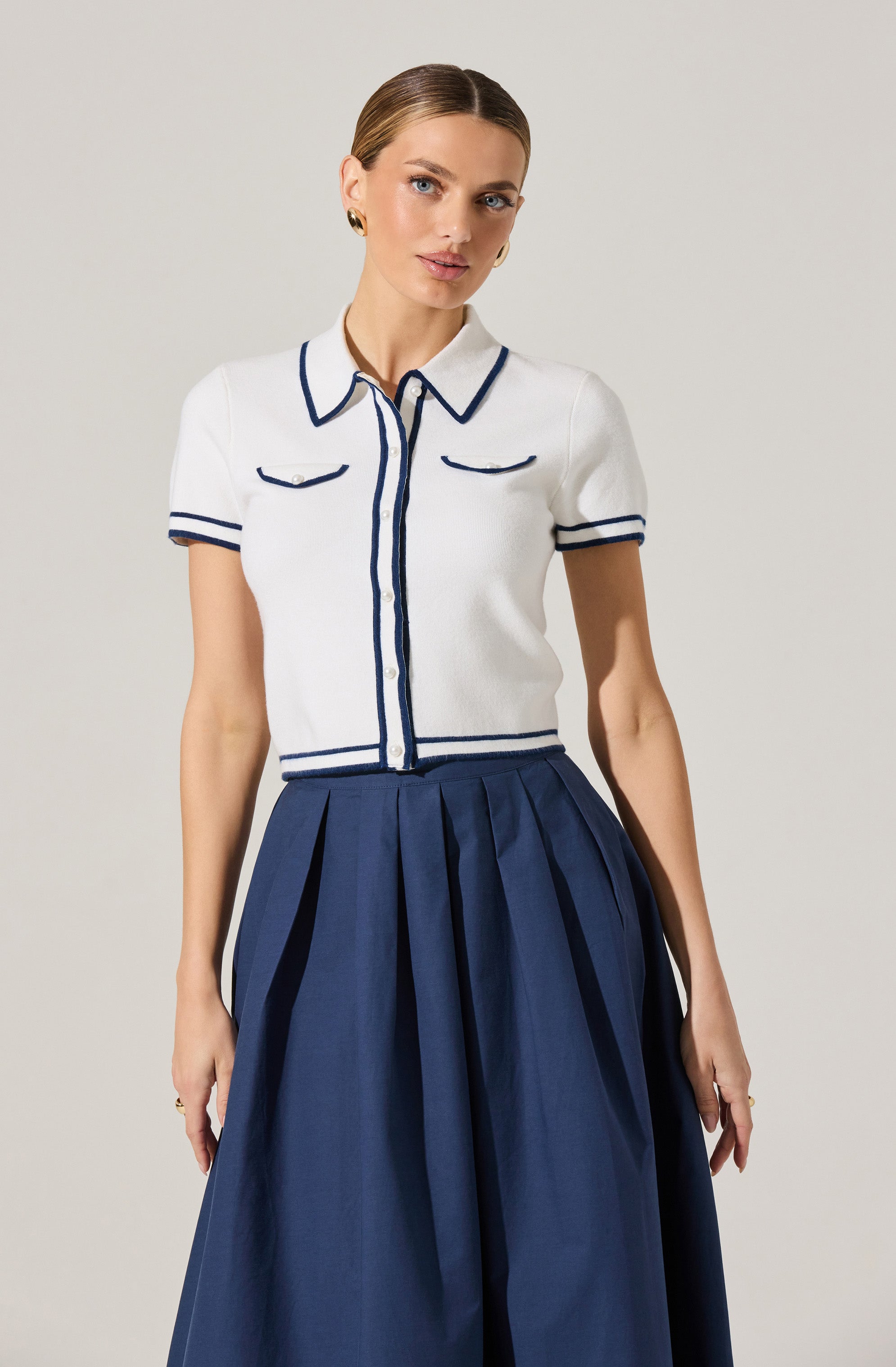 Contrast Trim Cropped Sweater