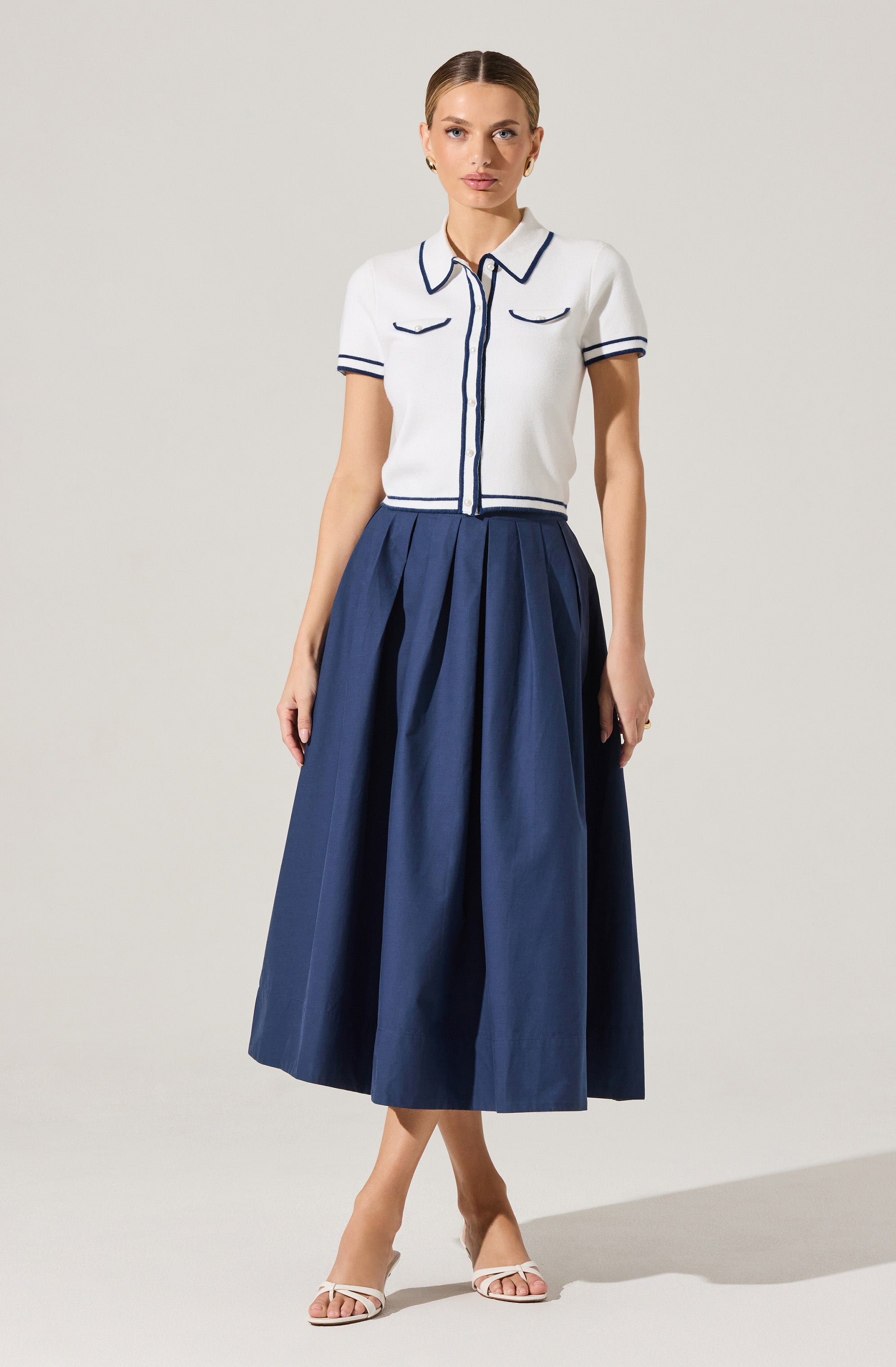 Contrast Trim Cropped Sweater