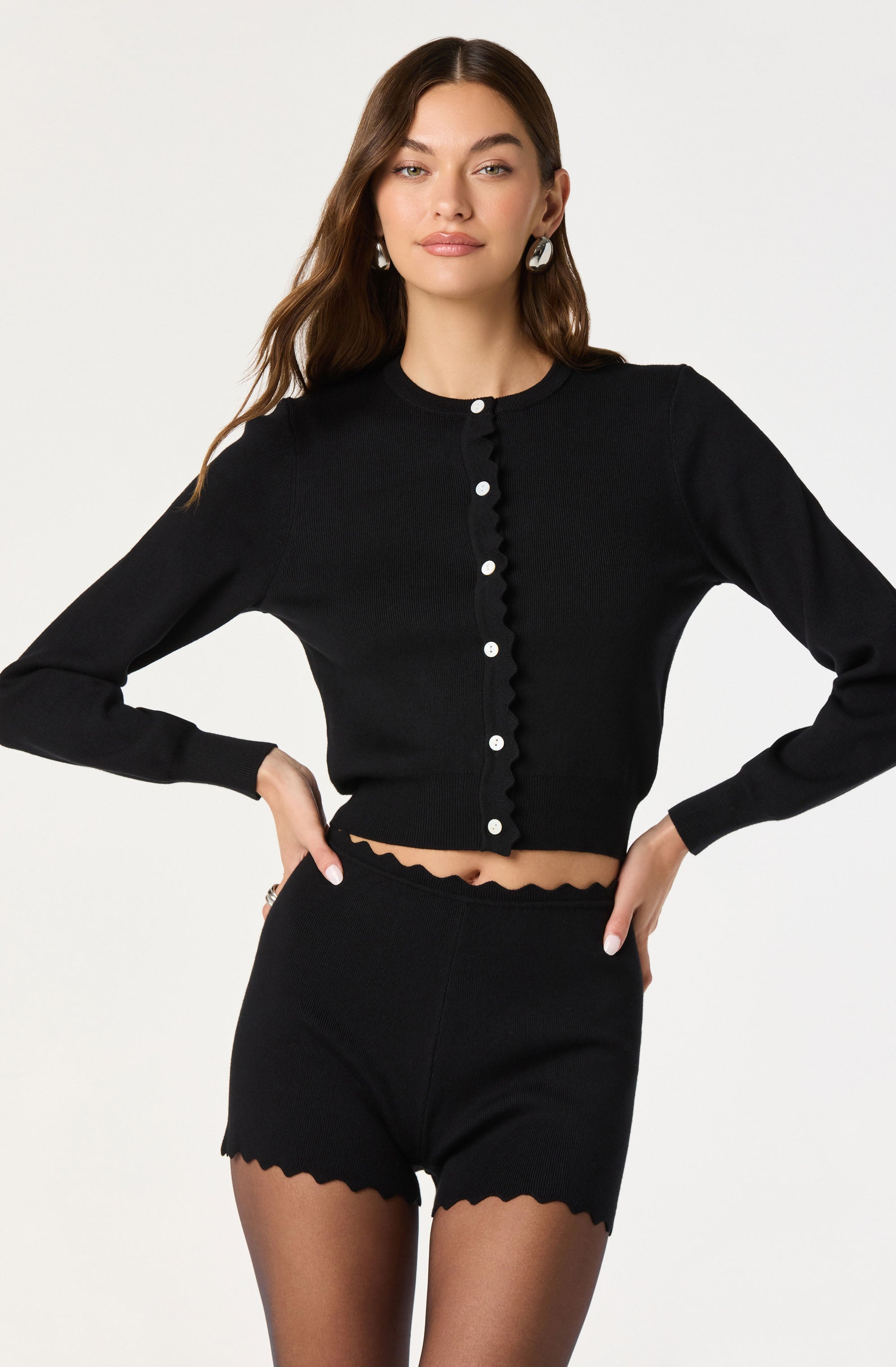 Scalloped Crewneck Cardigan