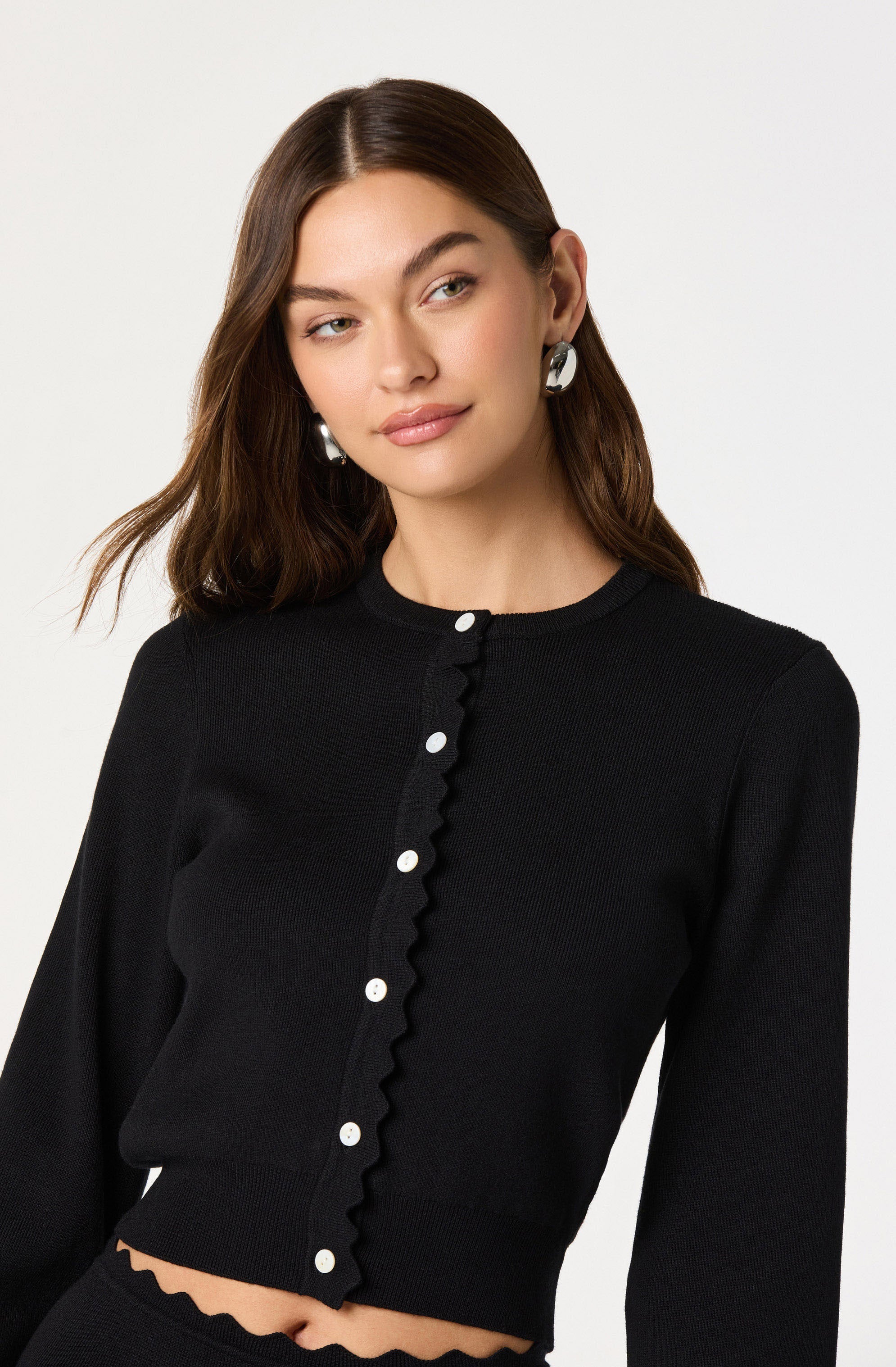 Scalloped Crewneck Cardigan