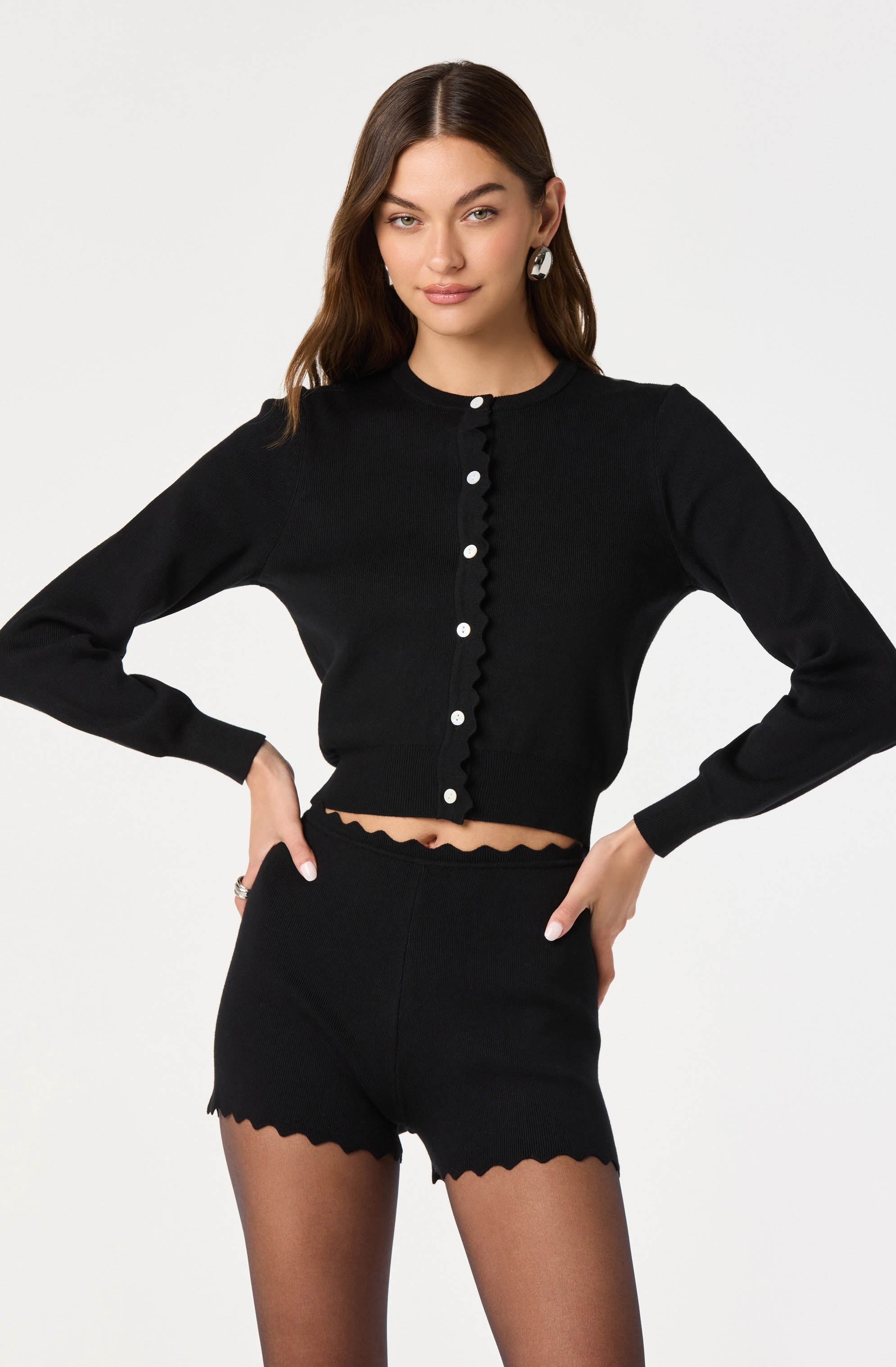 Scalloped Crewneck Cardigan